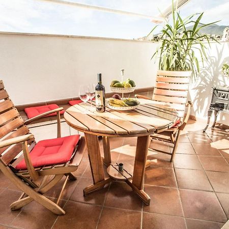 Ferienwohnung Mansarda Luminosa In Centro A Sanremo Exterior foto