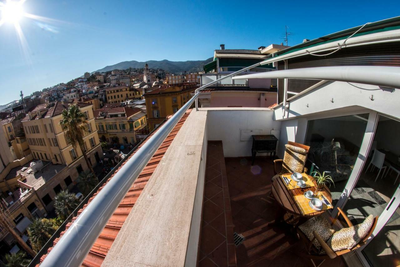 Ferienwohnung Mansarda Luminosa In Centro A Sanremo Exterior foto